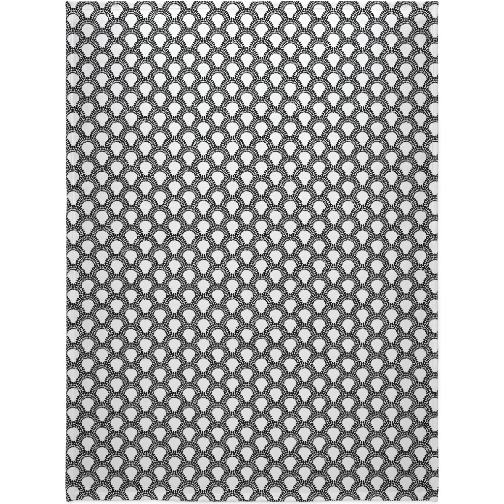 Scallops - Black & White Blanket, Fleece, 60x80, Black