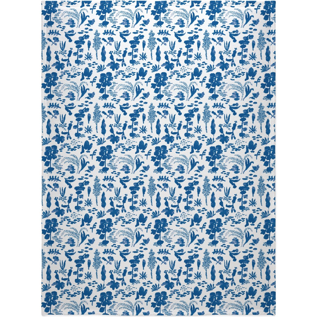 Blue and White Garden Blanket, Plush Fleece, 60x80, Blue