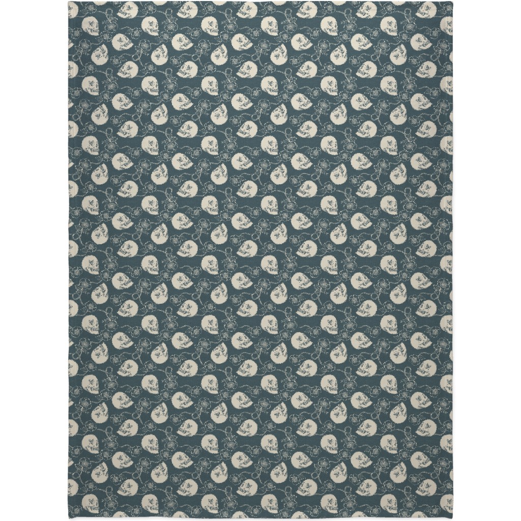 Skulls and Anemones - Grey Blanket, Plush Fleece, 60x80, Gray