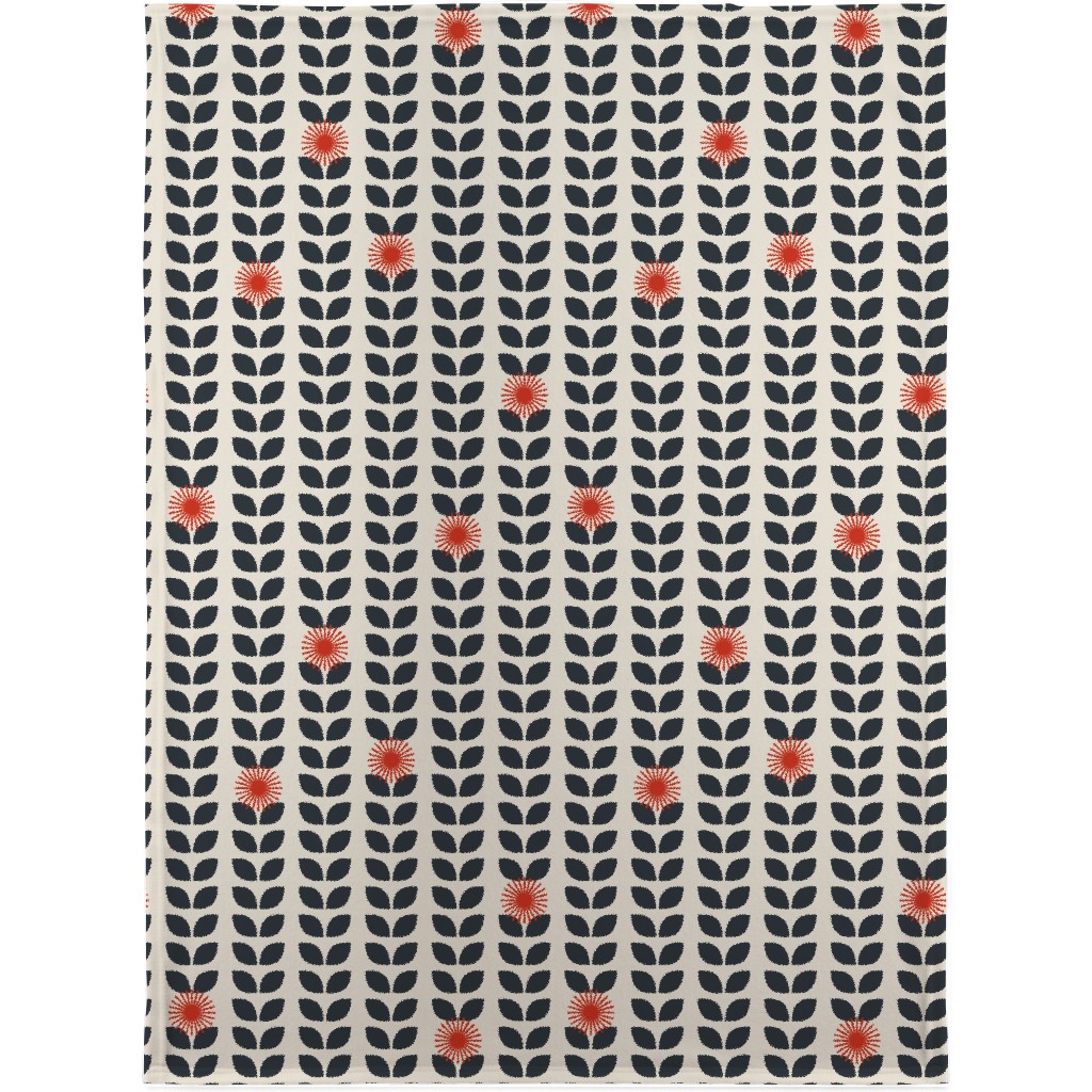 Scandinavian Climbing Vines - Neutral Blanket, Fleece, 30x40, Beige