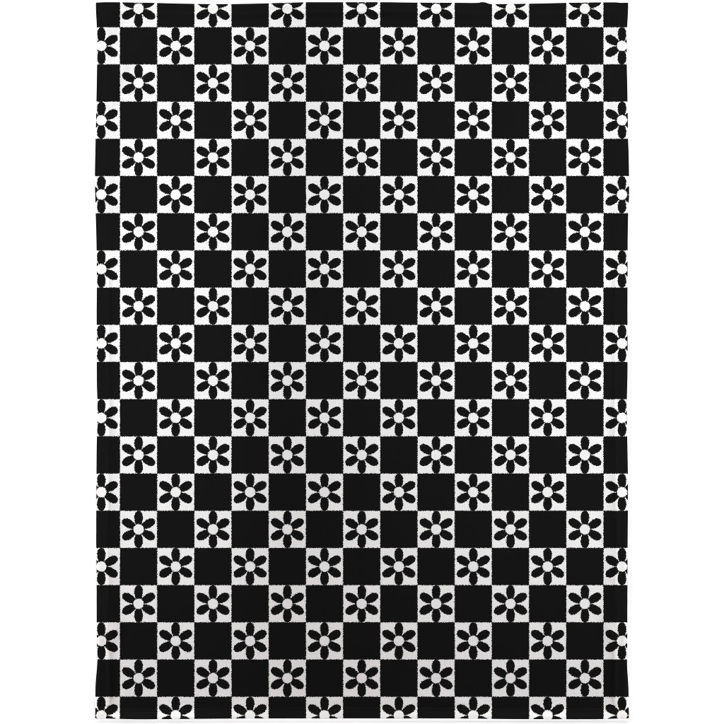 Daisy Checkerboard Blanket, Plush Fleece, 30x40, Black, Black