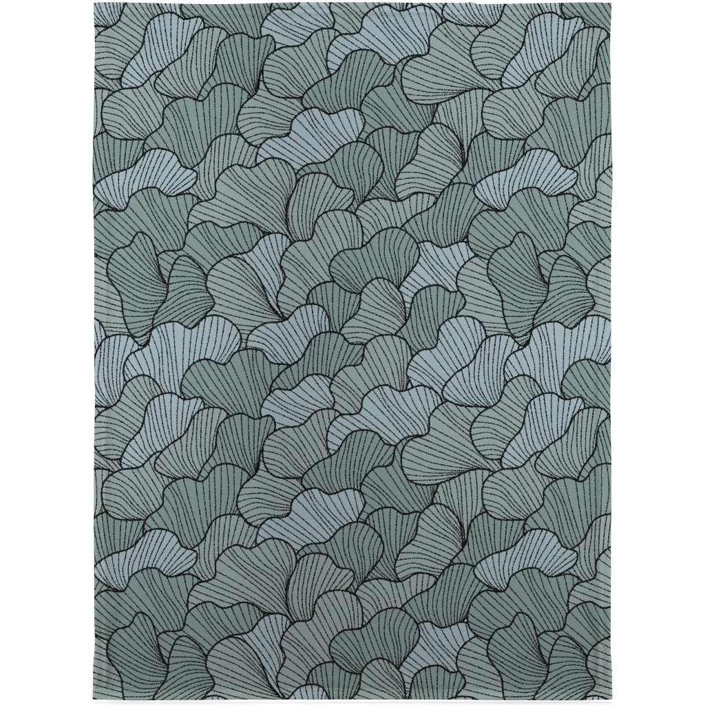 Layered Ginko Leaves Blanket, Plush Fleece, 30x40, Green, Classic Green