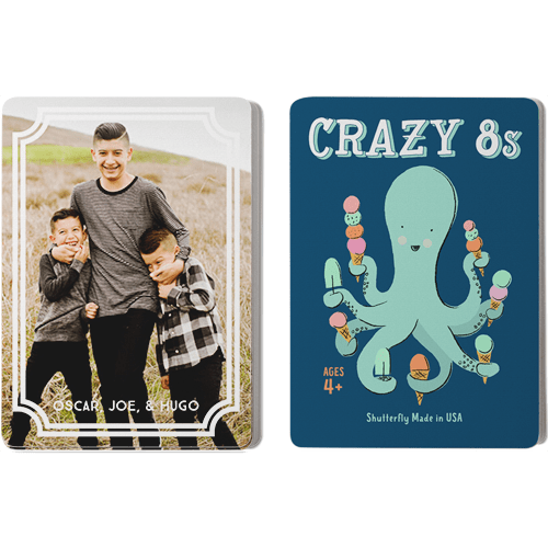 Scallop Outline Card Game, Crazy 8s, White