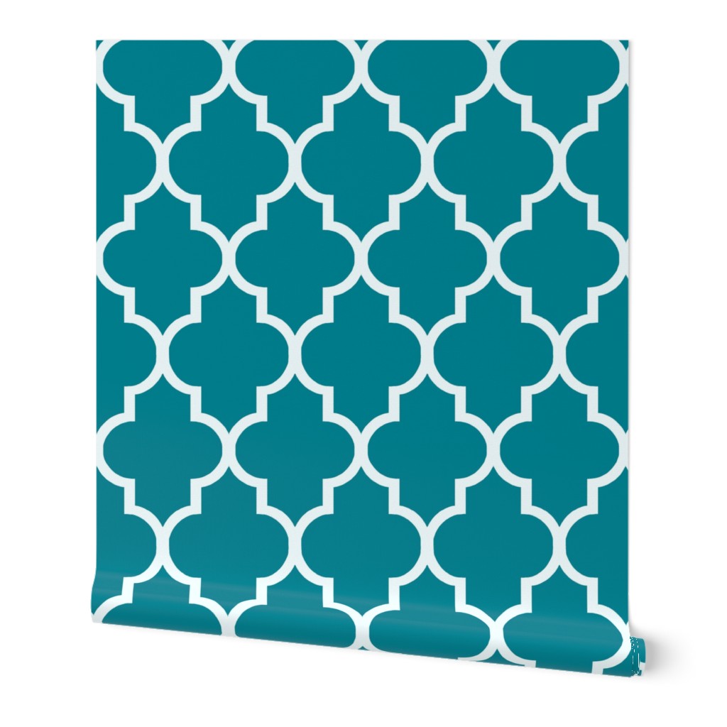 Quatrefoil Wallpaper, 2'x9', Prepasted Removable Smooth, Blue