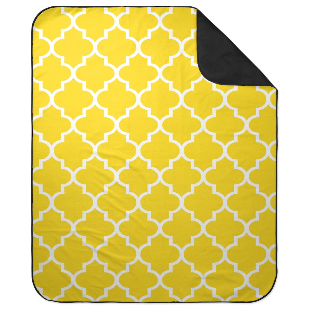 Quatrefoil - Lemon Picnic Blanket, Yellow