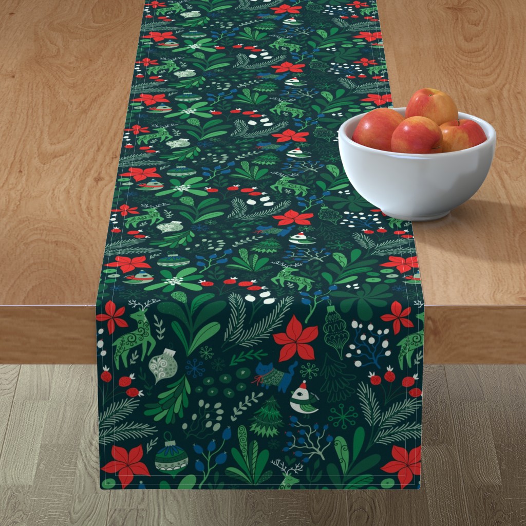 Merry Christmas Botanical - Red & Green Table Runner, 90x16, Green