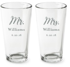 mr and mrs set pint glass